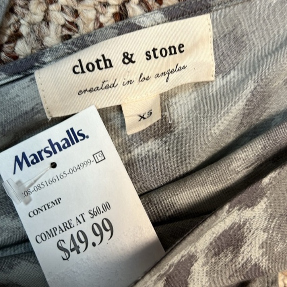 Cloth & Stone romper - Picture 2 of 8